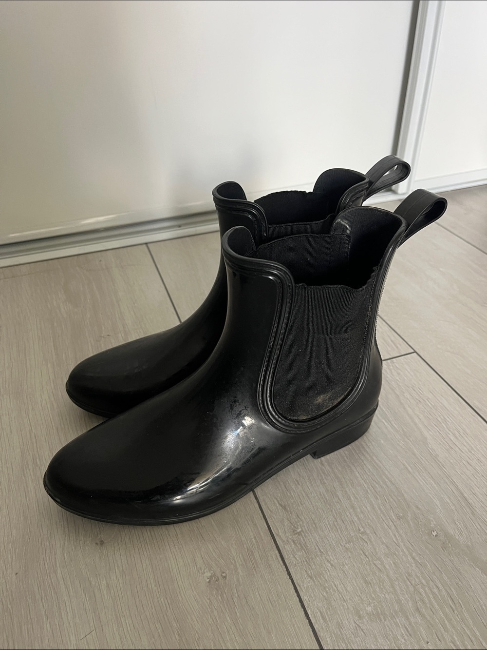 London Fog Black Shiny Chelsea Rain Booties